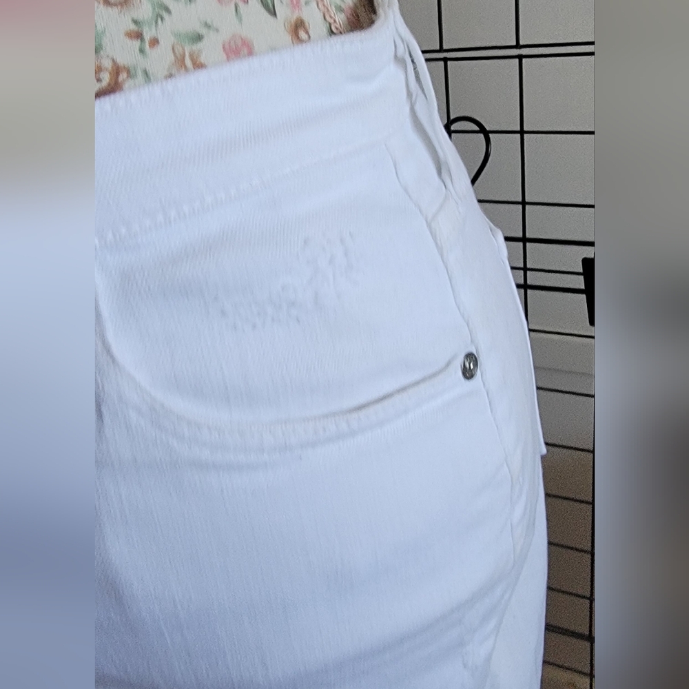 AG Adriano Goldschmied White Distressed Denim Pencil Mini Skirt Size 27R - Picture 3 of 9